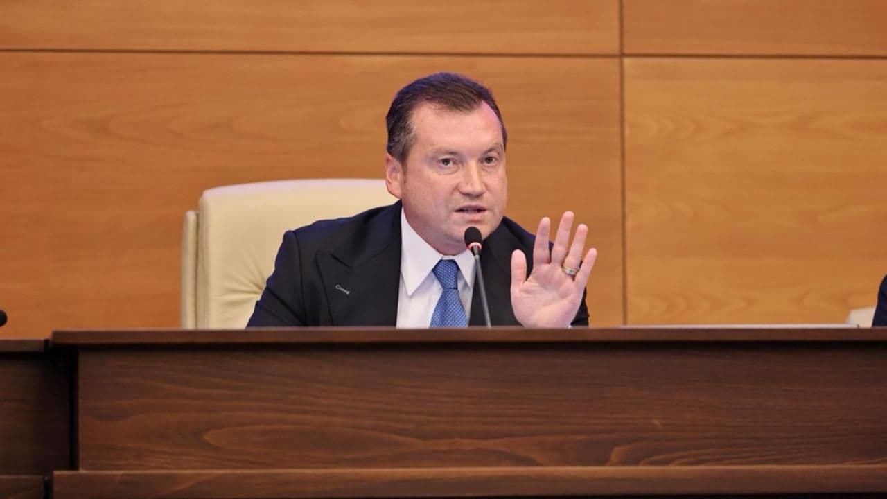 Silivri Belediye Başkanı Bora Balcıoğlu görevden uzaklaştırıldı: Yolsuzluk ve örgüt suçlamaları gündemde