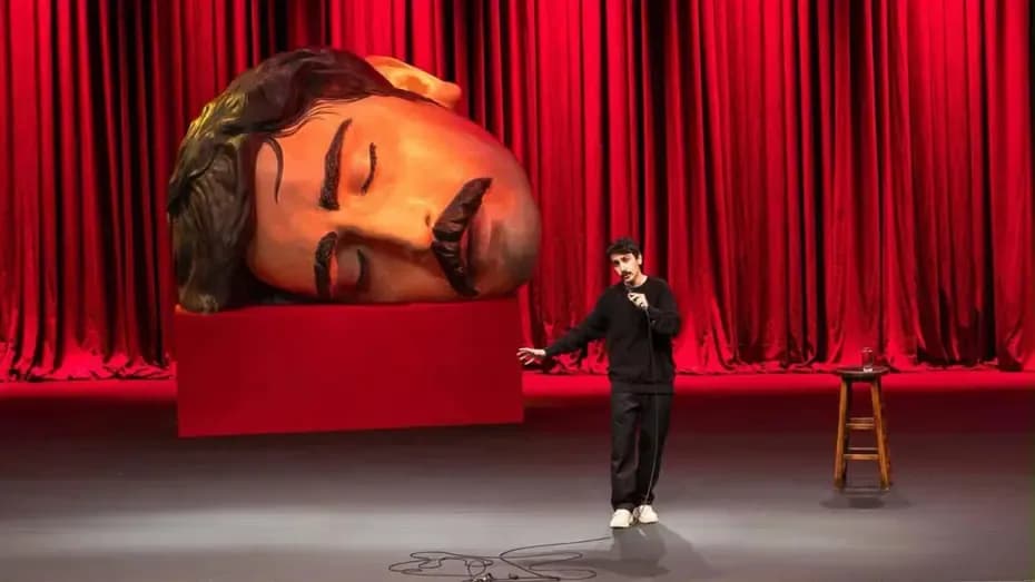 Komedyen Deniz Göktaş'ın Harbiye Gösterisindeki İfadeleri Nedeniyle Soruşturma Başlatıldı