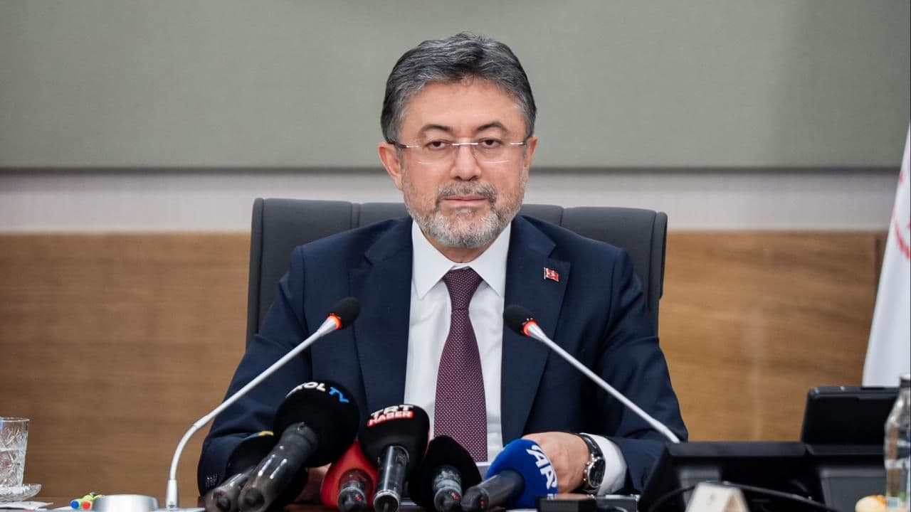Bakan Yumaklı'dan Kıyı Bölgelerde Orman Yangını Riskine Karşı Duyarlılık Çağrısı