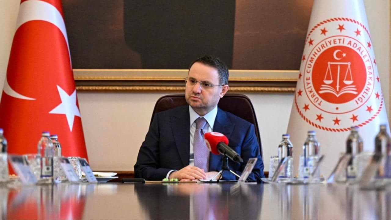 Adalet Bakanı Akın Gürlek, Muhsin Yazıcıoğlu'nun Ailesini Bakanlıkta Kabul Edecek
